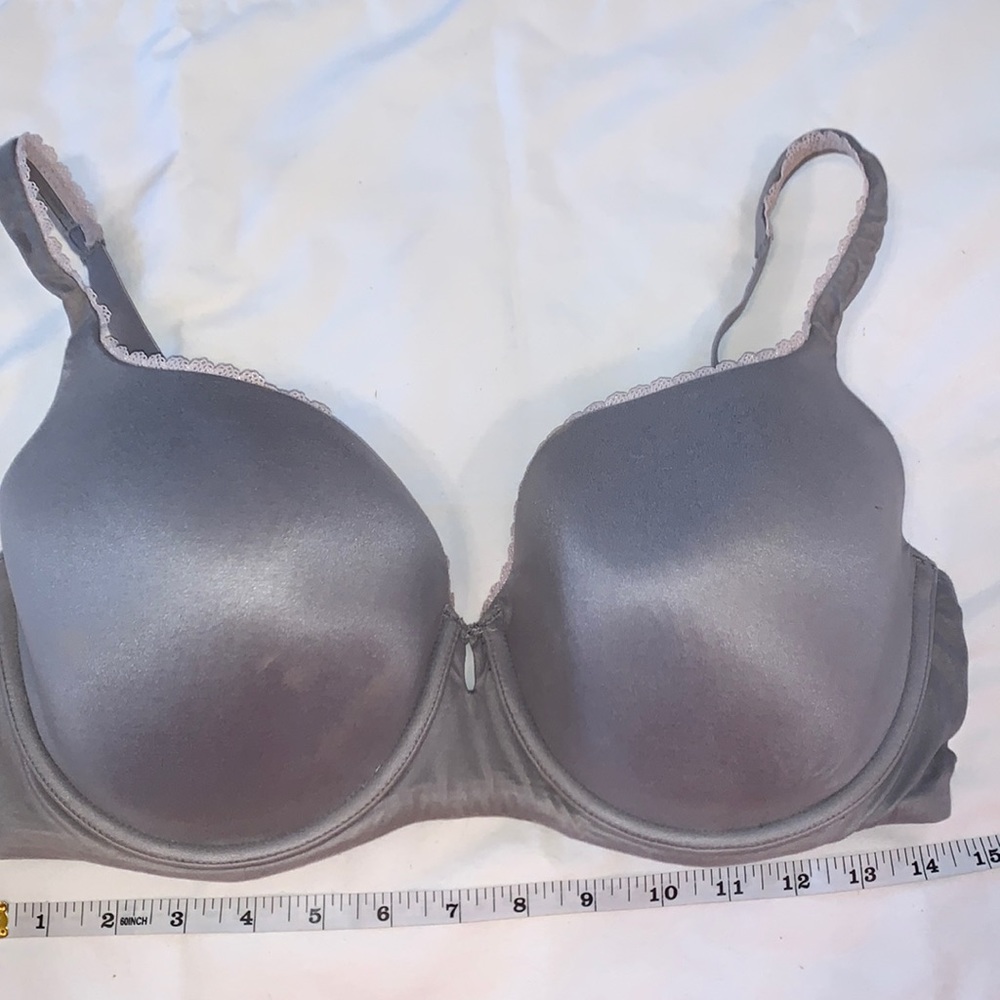 Victoria Secrets 36ddd body by victoria lined demi